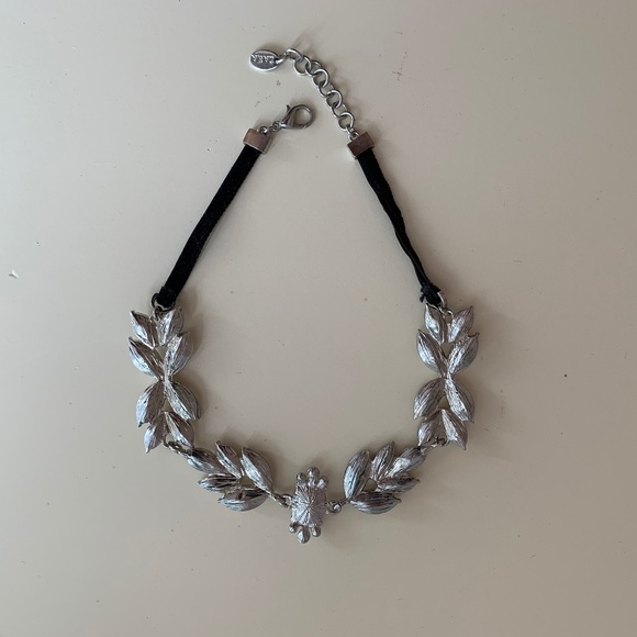 CHOKER NECKLACE - Picture 2 of 4